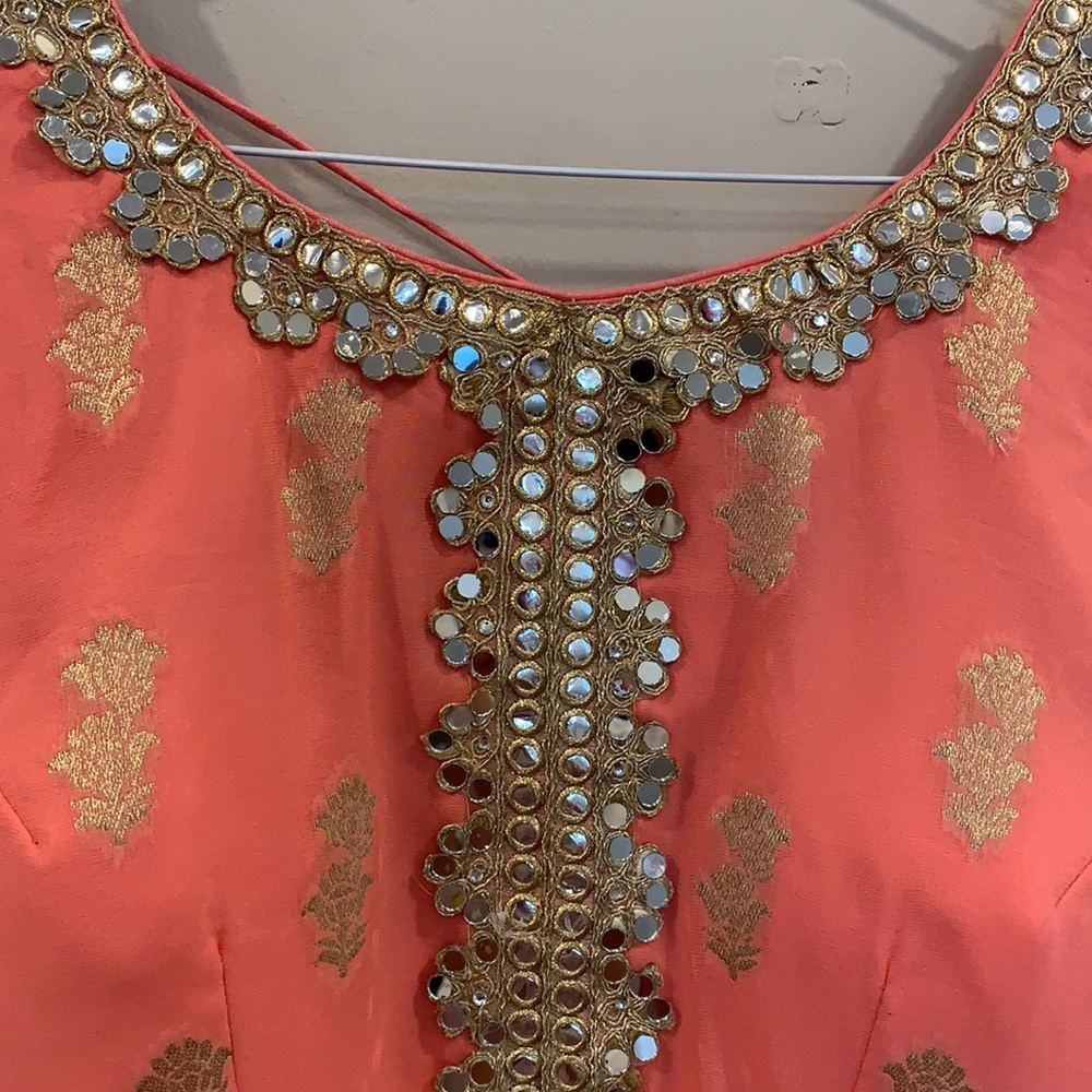 Indian Suit - Picture 3 of 7